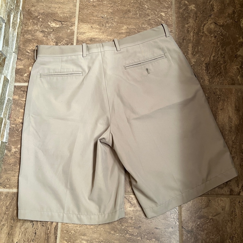 Golf Shorts - Picture 8 of 8